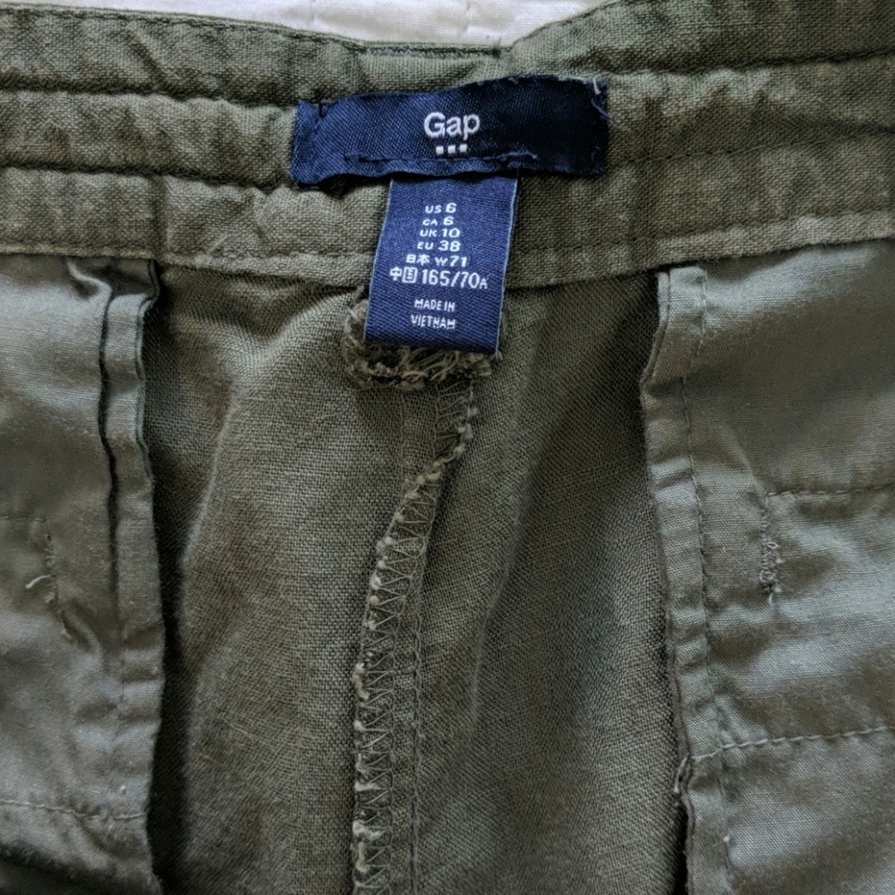 Shorts - Picture 4 of 6